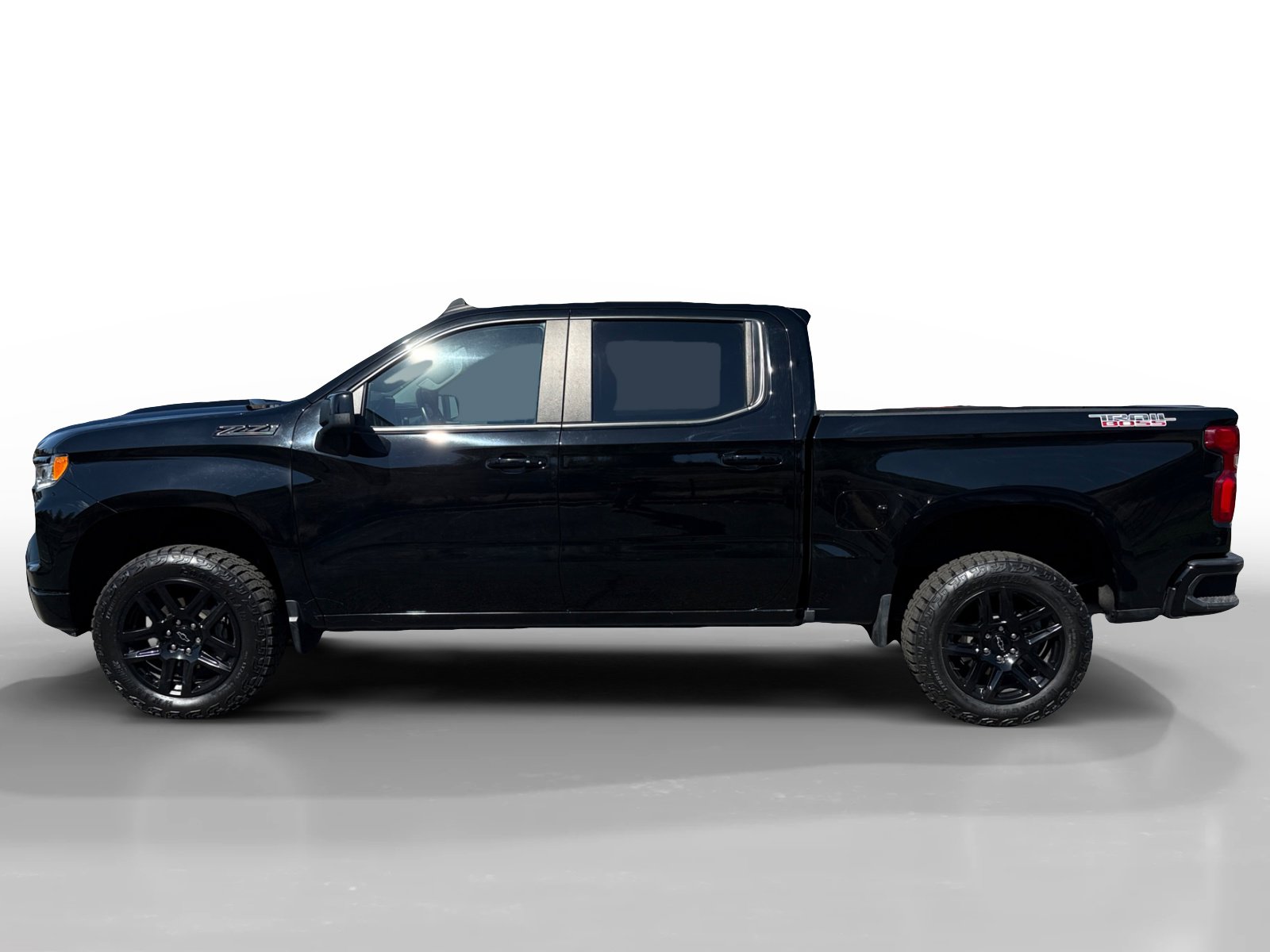2023 Chevrolet Silverado 1500 LT Trail Boss photo 2