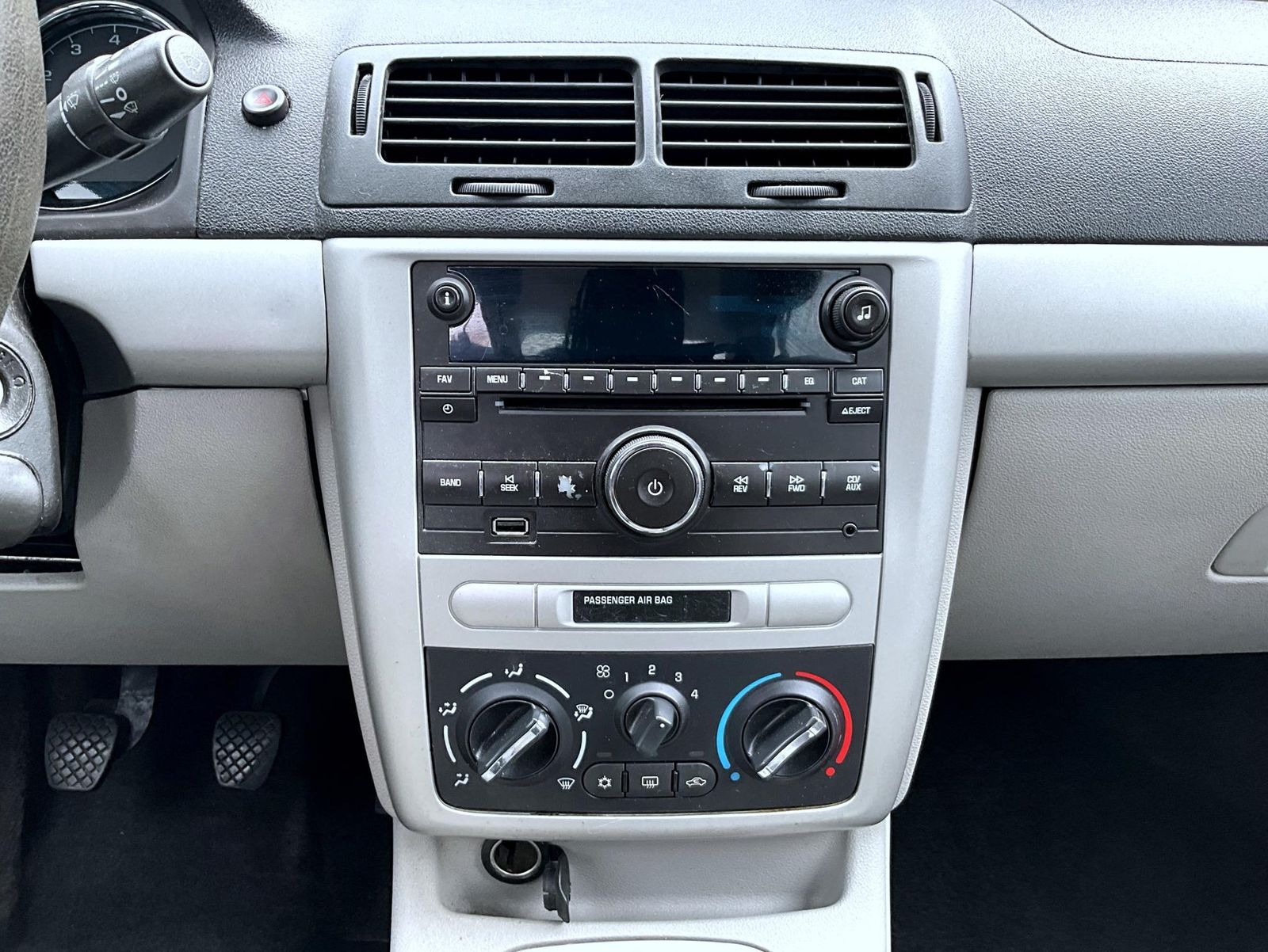 2010 Chevrolet Cobalt LT photo 10