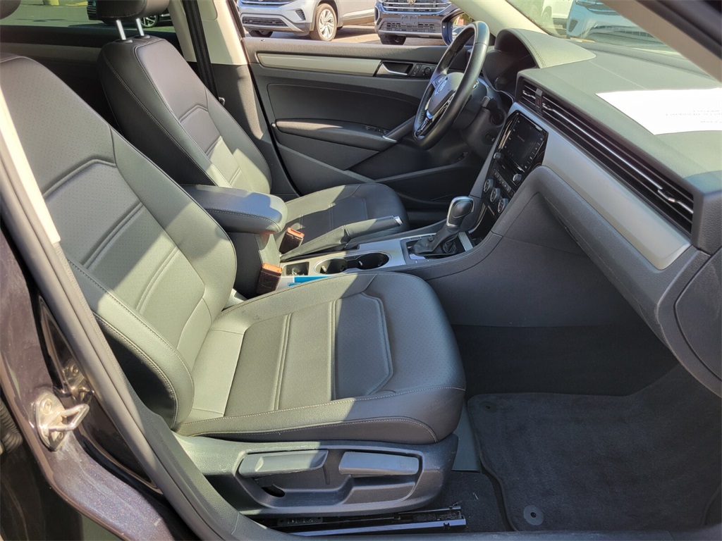 2020 Volkswagen Passat 2.0T SE photo 12