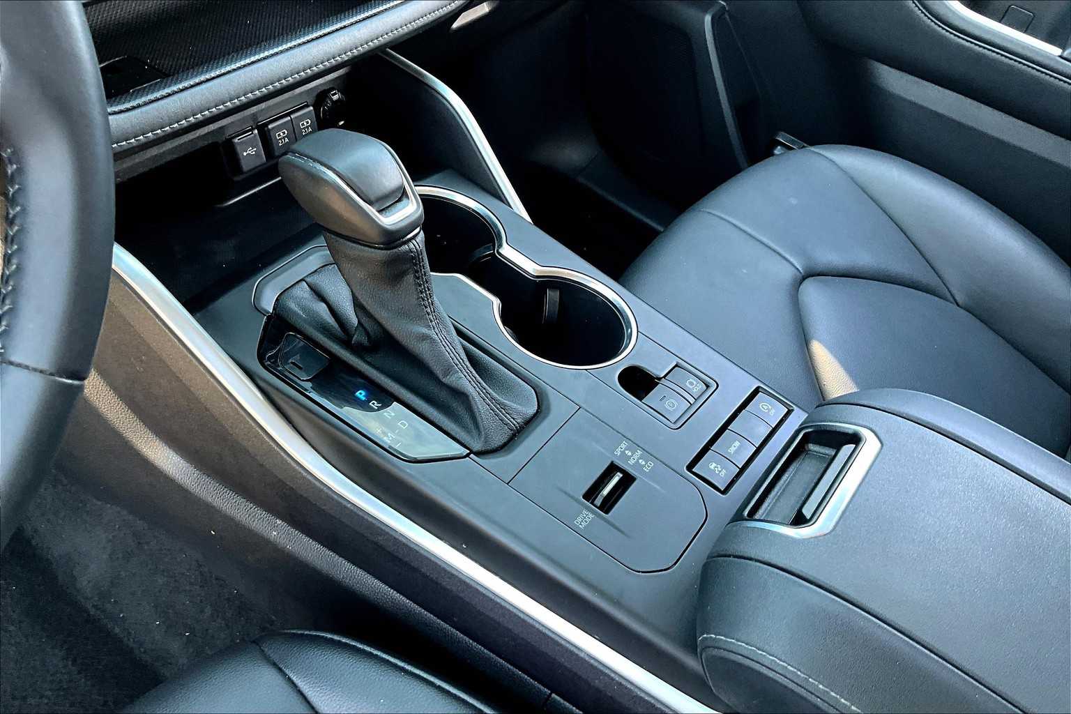 2021 Toyota Highlander XLE photo 15