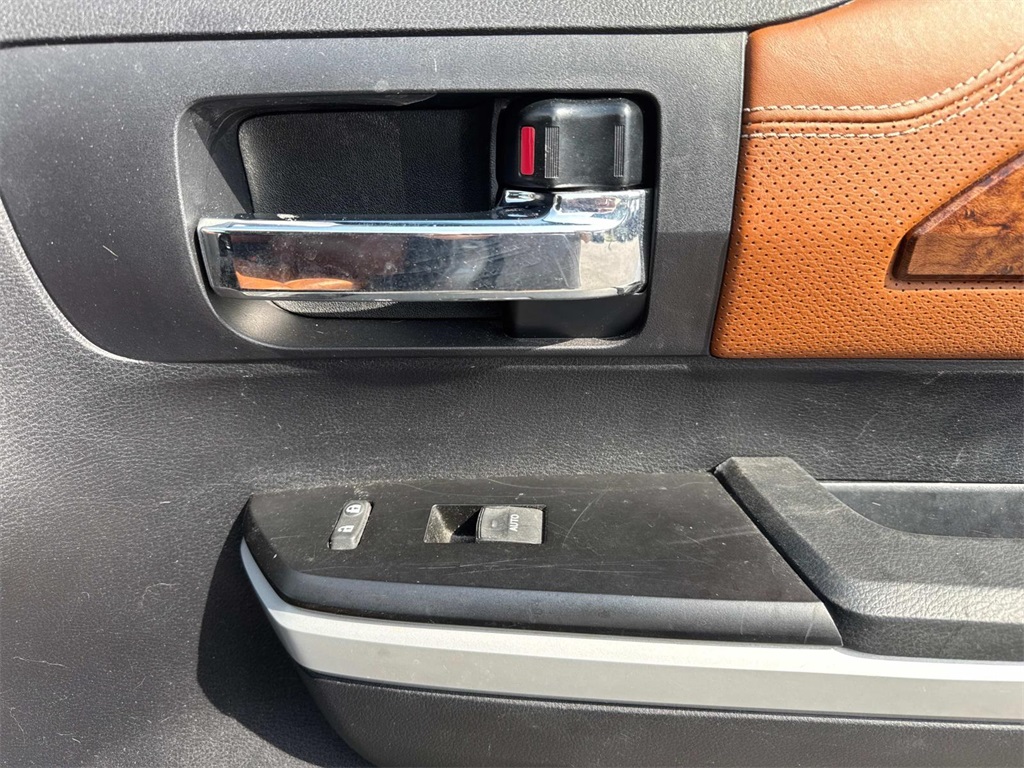 2020 Toyota Tundra Platinum Grade photo 15