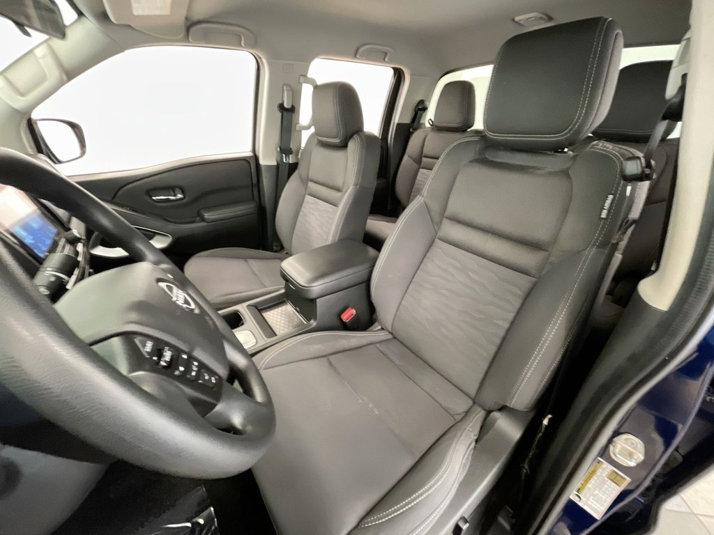 2023 Nissan Frontier Crew Cab SV photo 16