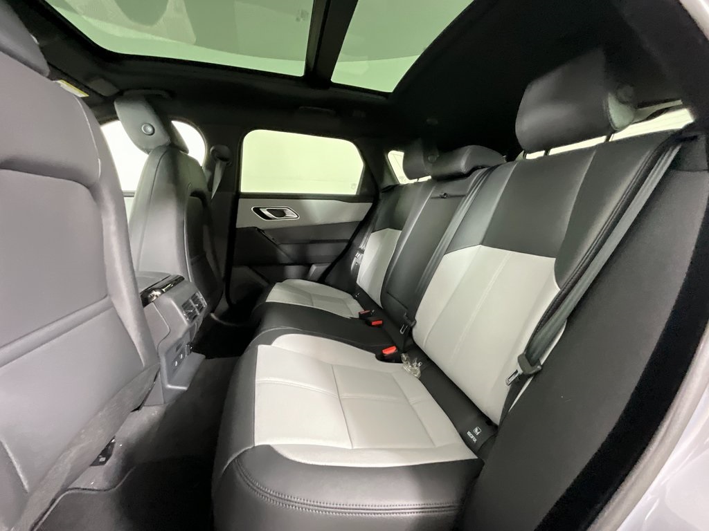 2026 Land Rover Range Rover Velar S photo 5
