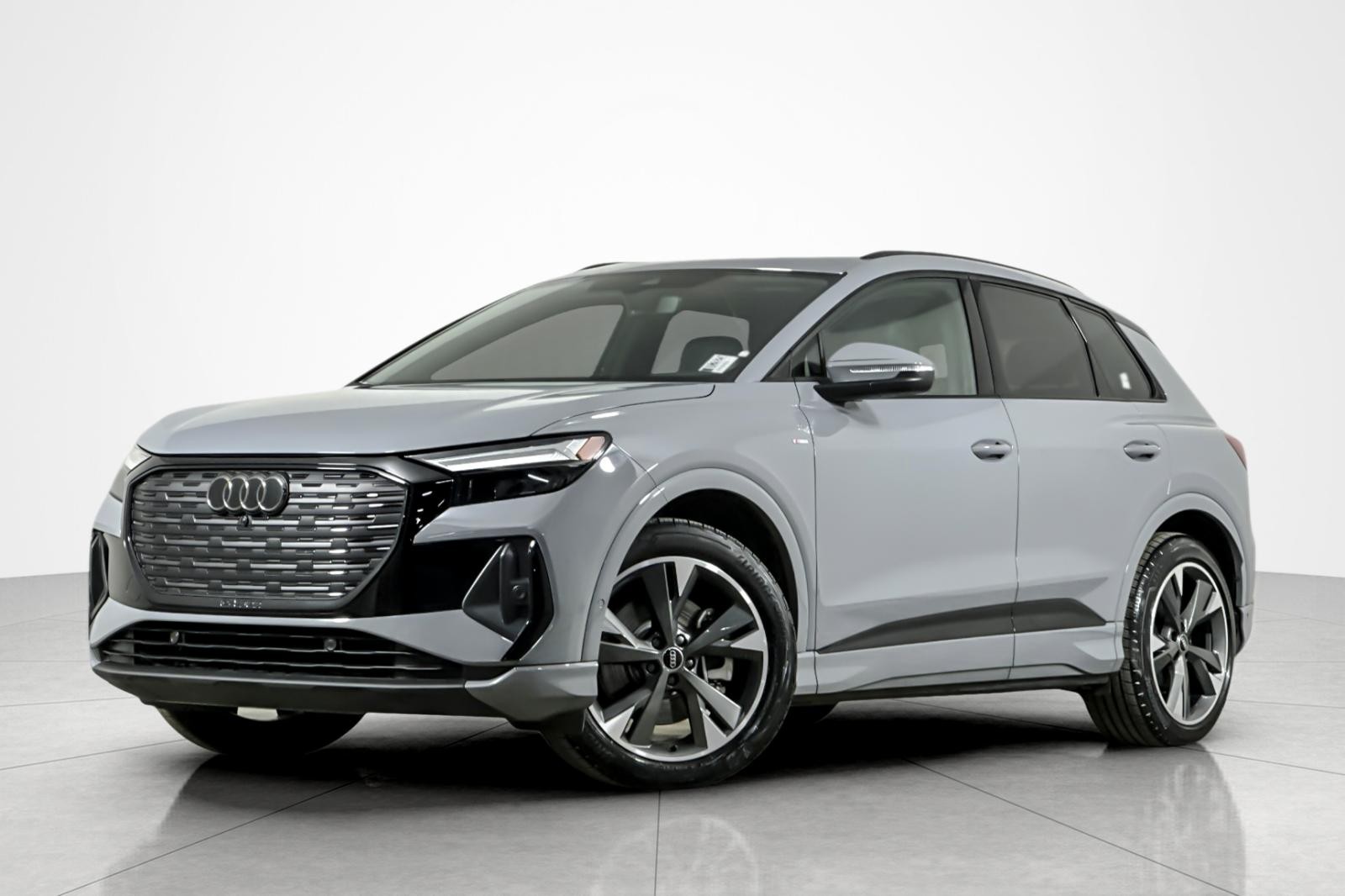2024 Audi Q4 e-tron Premium Plus's photo