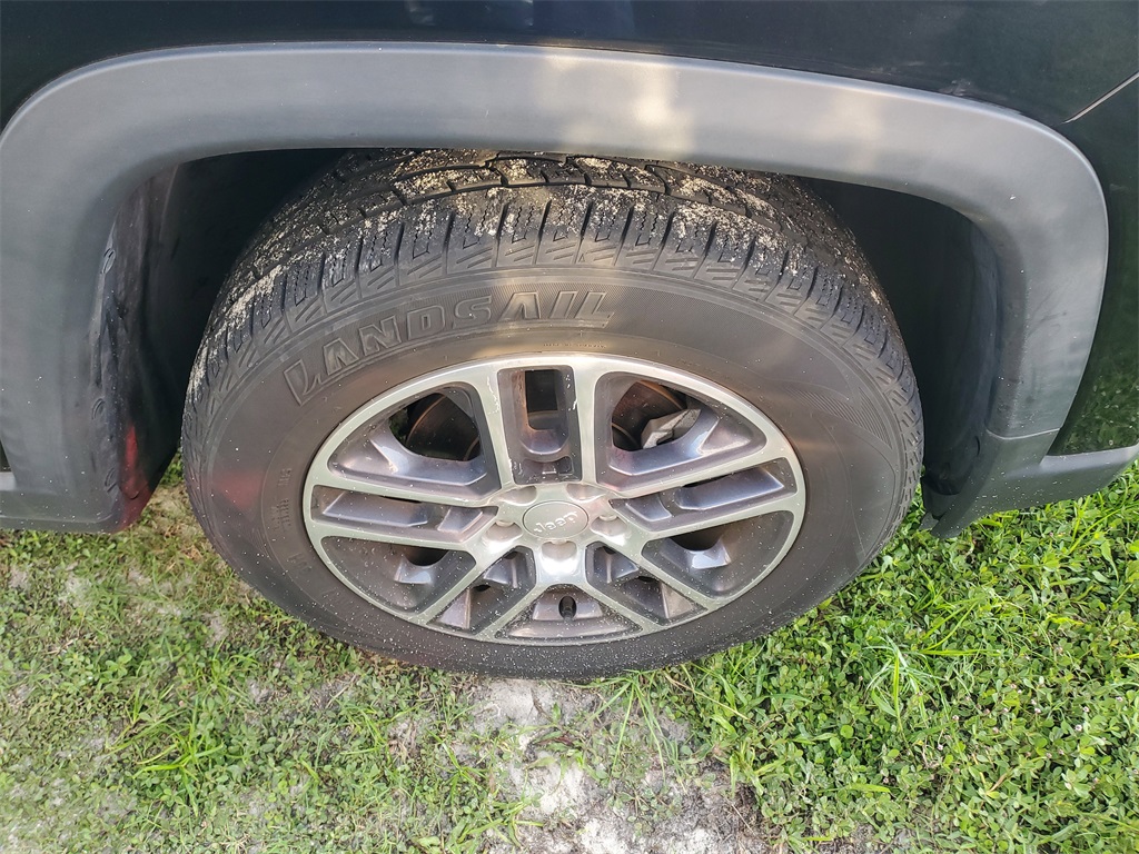 Used 2020 Jeep Compass Sun & Wheel with VIN 3C4NJCBBXLT166035 for sale in Live Oak, FL