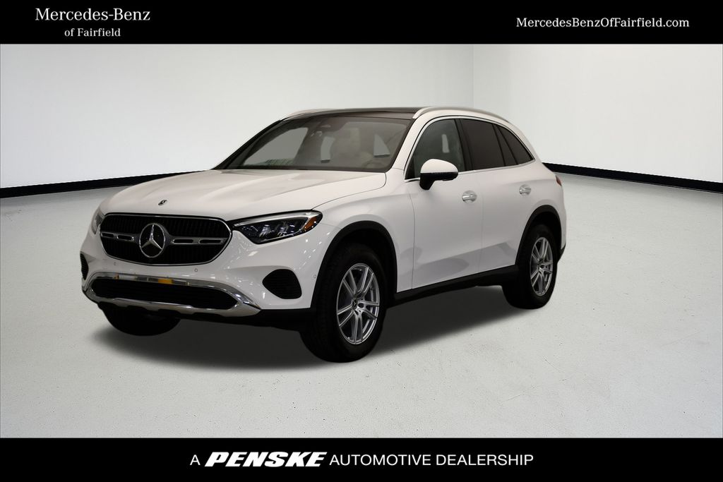 2023 Mercedes-Benz GLC GLC 300's photo