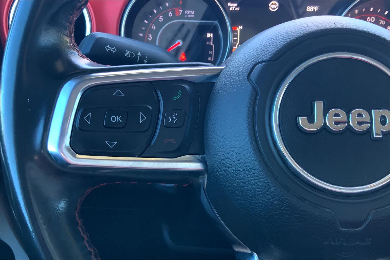 2020 Jeep Gladiator Rubicon photo 29
