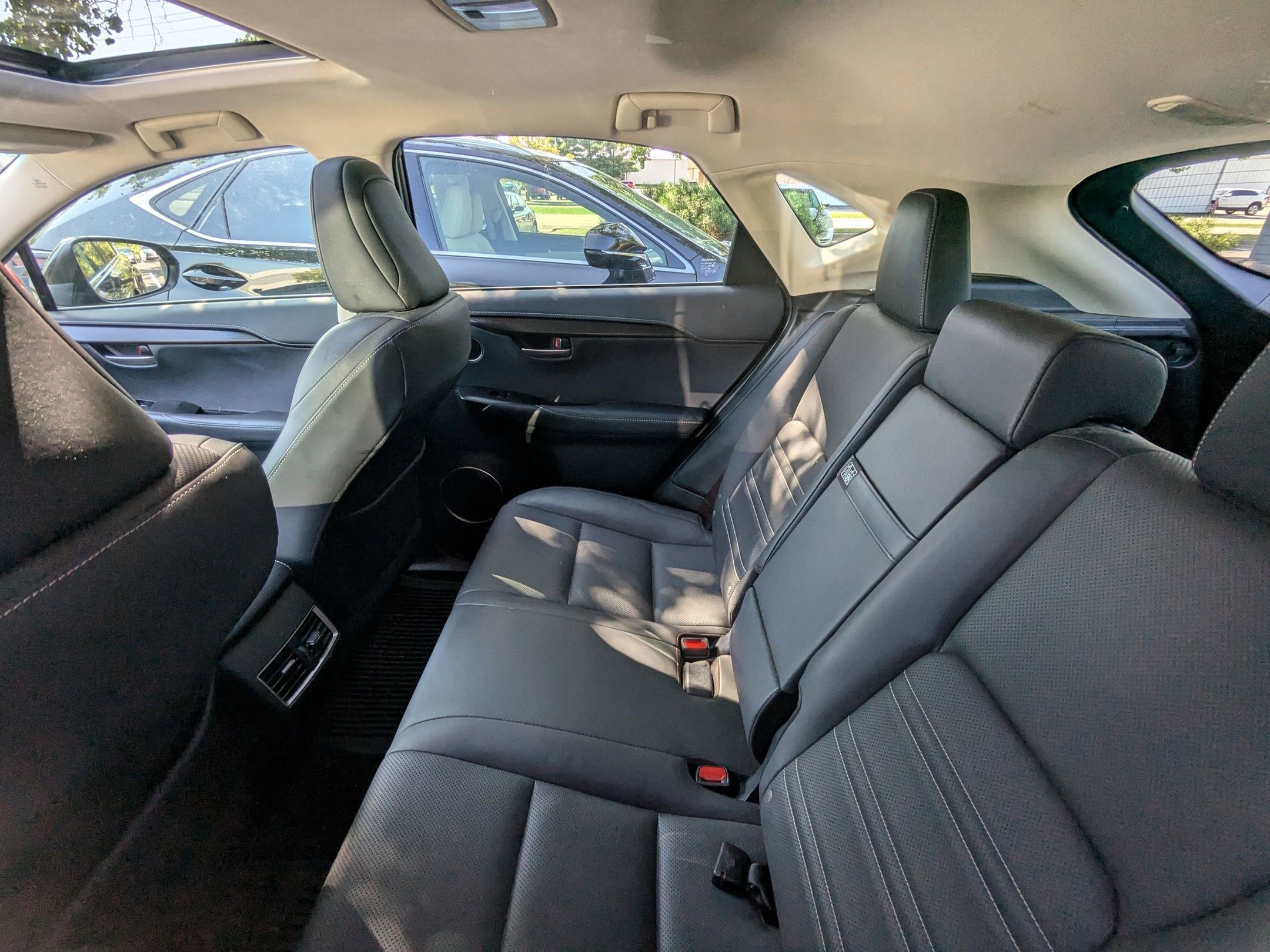 2016 Lexus NX 200t Luxury photo 11