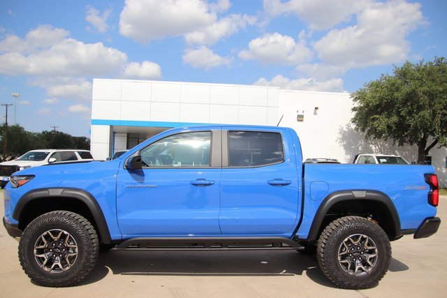 2025 Chevrolet Colorado ZR2 photo 3