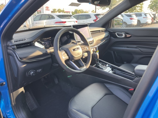 2025 Jeep Compass Latitude photo 6
