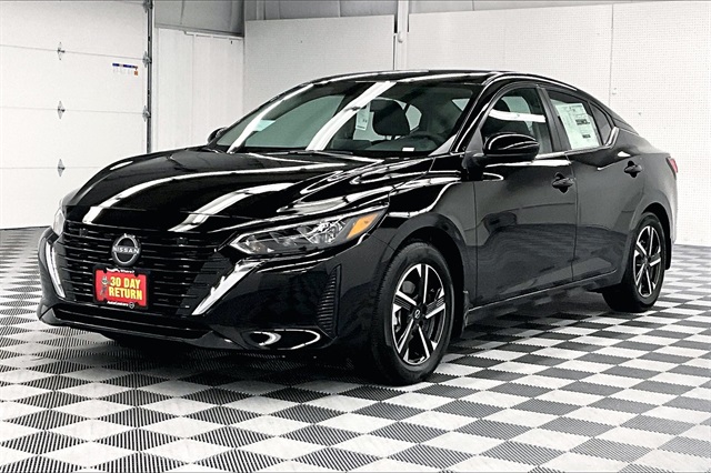2025 Nissan Sentra SV photo 2