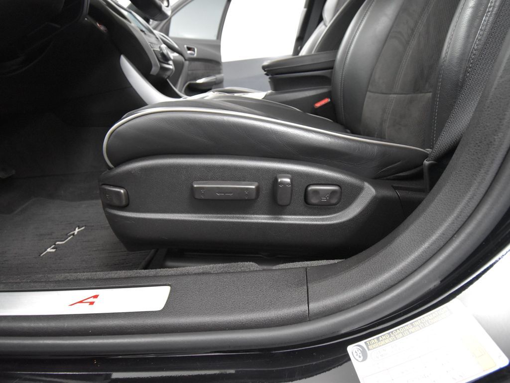2019 Acura TLX 3.5L Advance SH-AWD photo 17