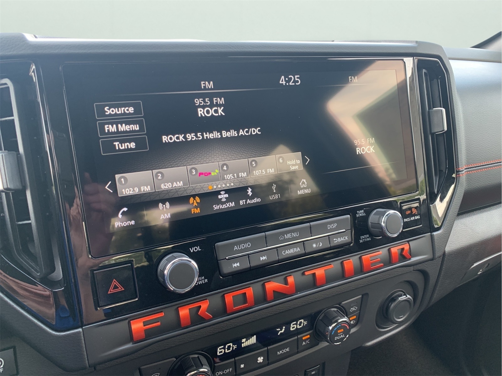 2026 Nissan Frontier PRO-4X photo 18