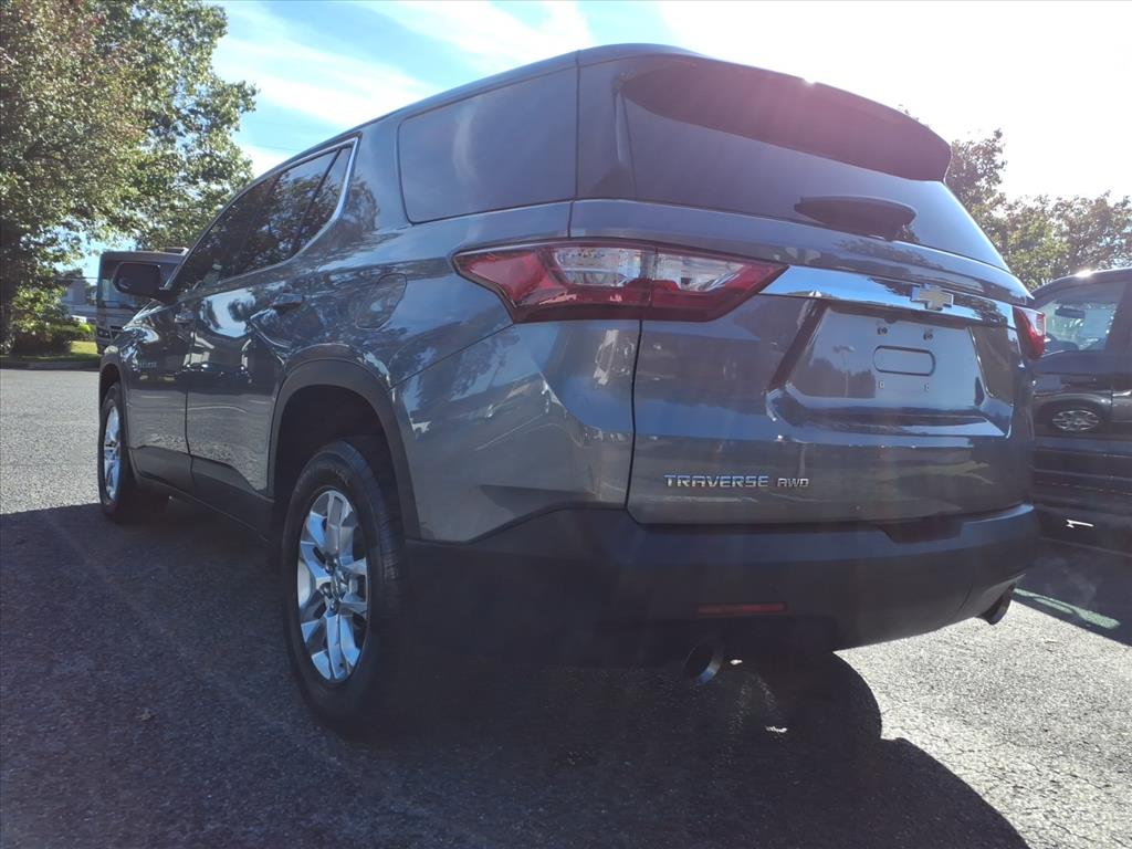 2019 Chevrolet Traverse LS photo 4