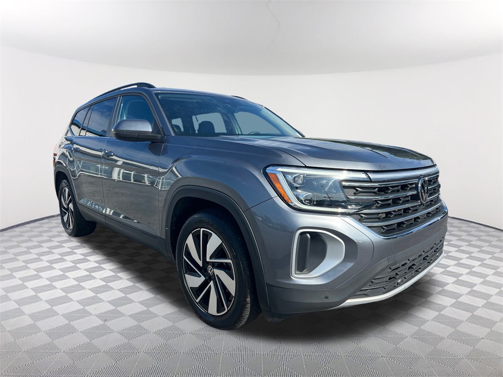 2024 Volkswagen Atlas SE Technology photo 3