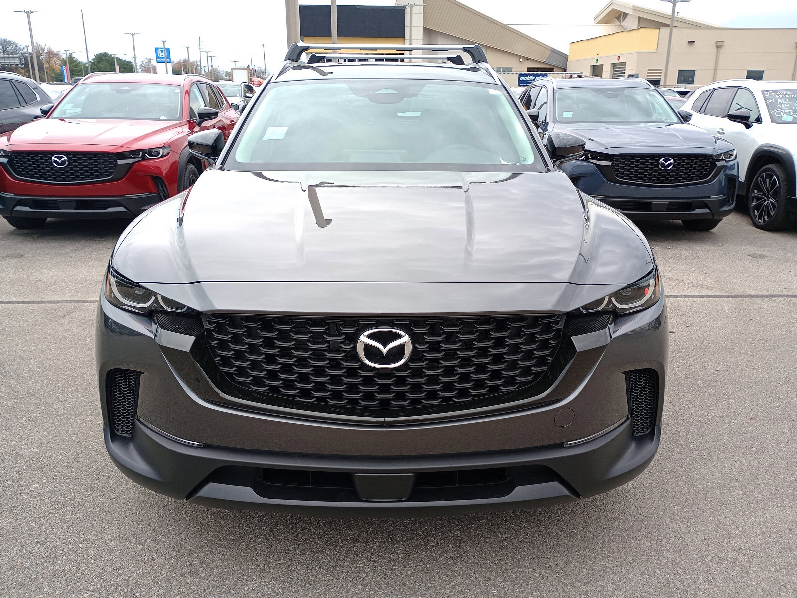 2025 Mazda CX-50 2.5 Select photo 3
