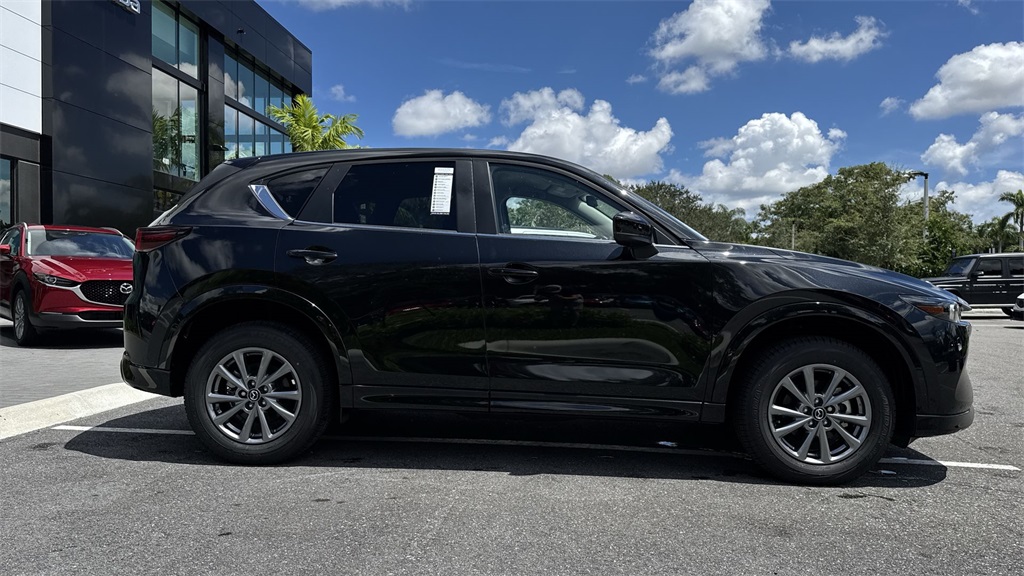 2025 Mazda CX-5 2.5 Select photo 22