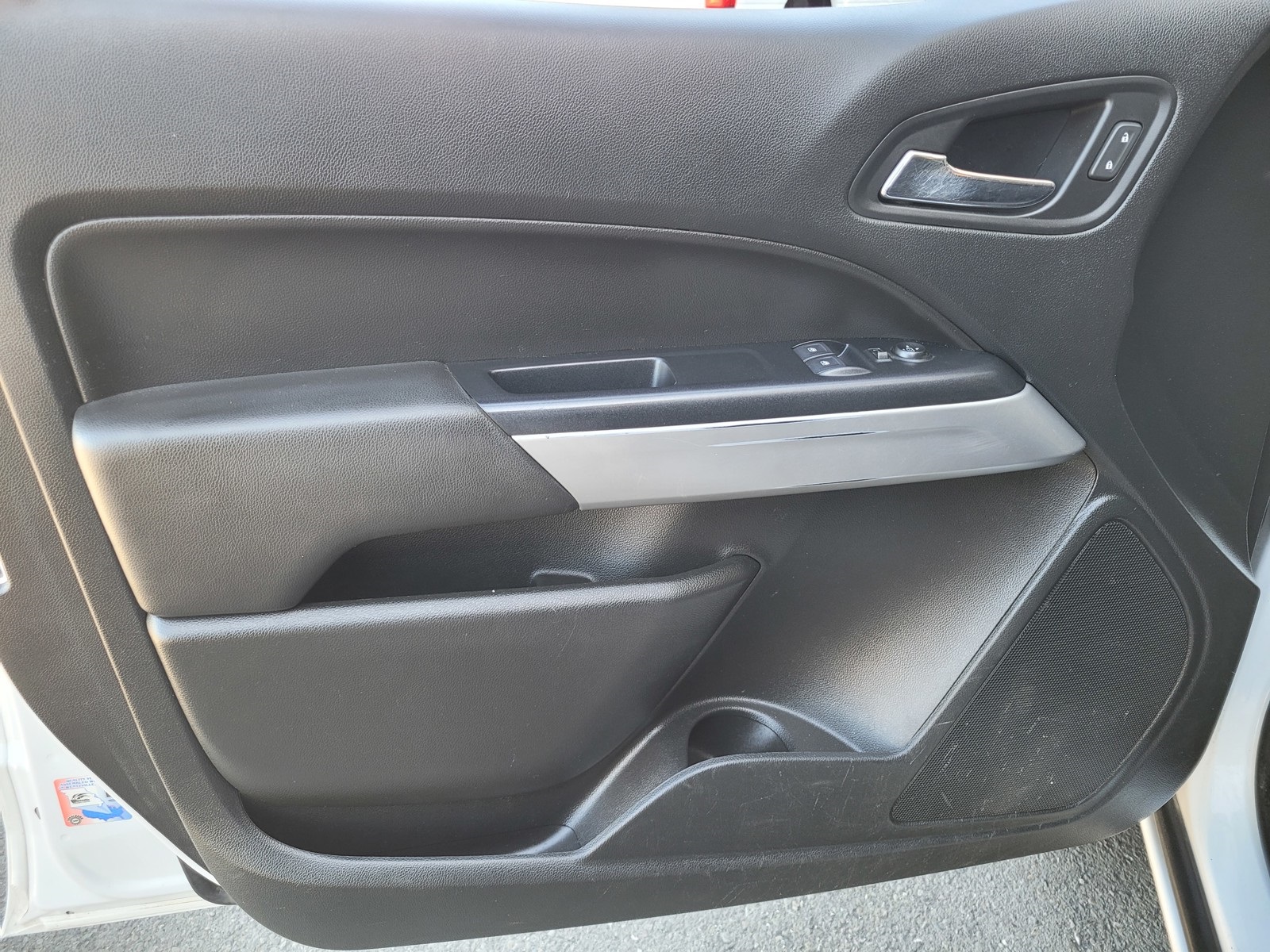 2020 Chevrolet Colorado LT photo 8
