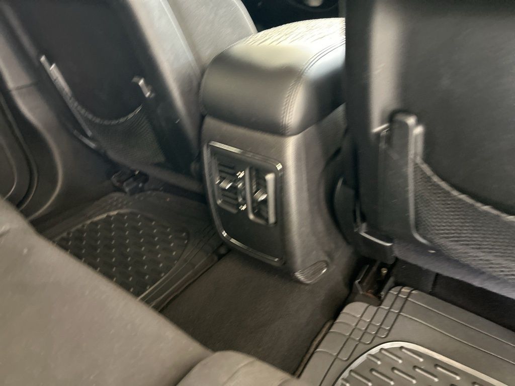 2012 Dodge Durango SXT photo 22