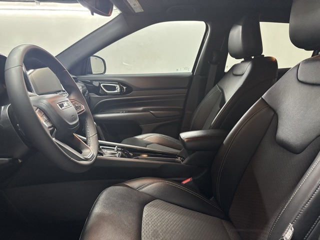 2024 Jeep Compass Altitude Special Edition photo 16