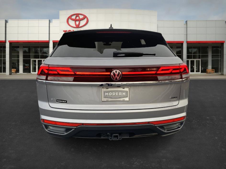 2024 Volkswagen Atlas Cross Sport SE Technology photo 4