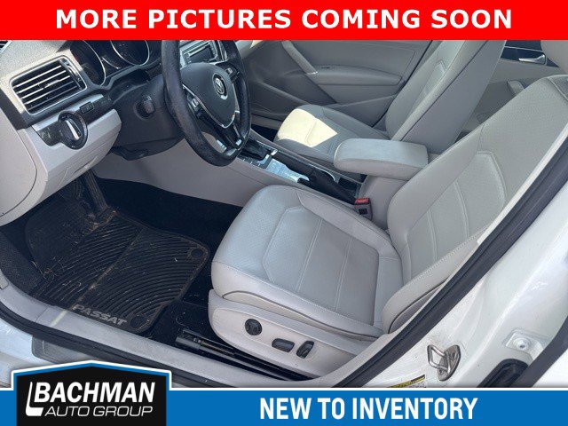 2018 Volkswagen Passat 2.0T SE photo 4