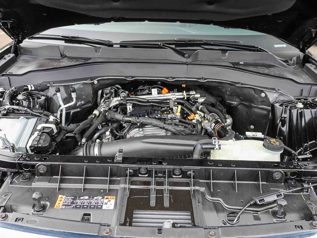 2025 Ford Explorer photo 21