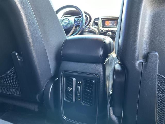 2014 Jeep Grand Cherokee Altitude photo 21