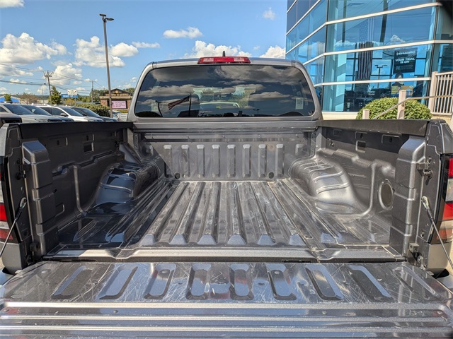 2025 Nissan Frontier S photo 21