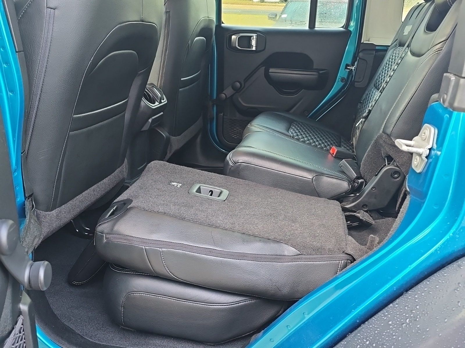 2020 Jeep Wrangler Unlimited Sport photo 24