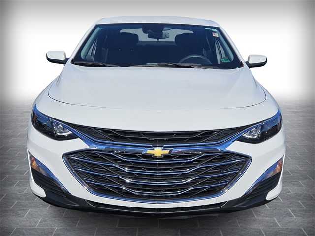 2023 Chevrolet Malibu LS photo 2