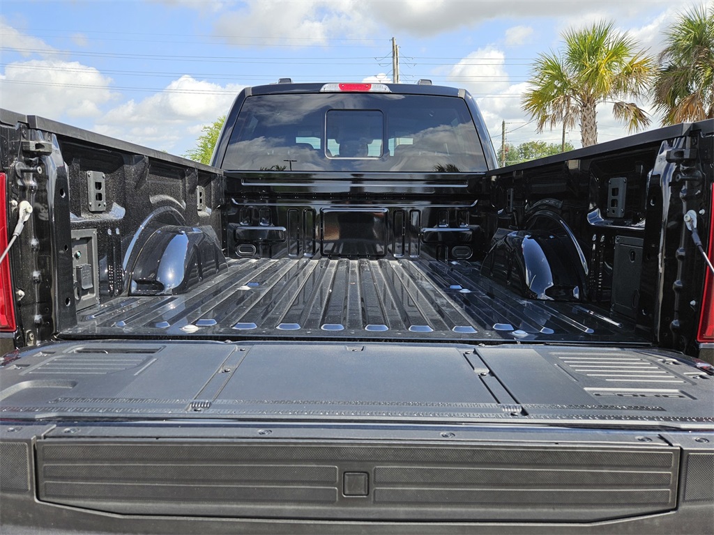 2025 Ford F-150 XLT photo 23