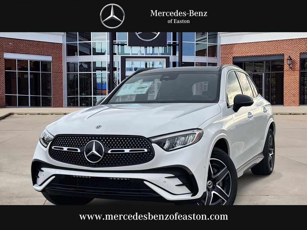 2026 Mercedes-Benz GLC Base's photo