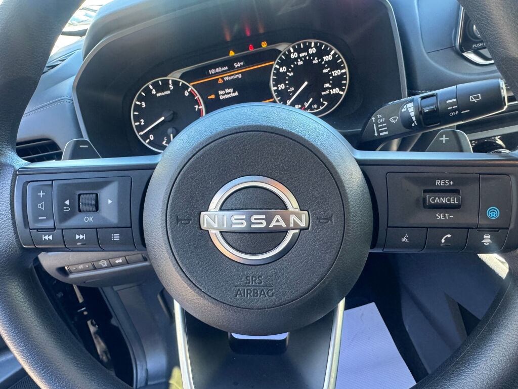 2024 Nissan Rogue SV photo 12