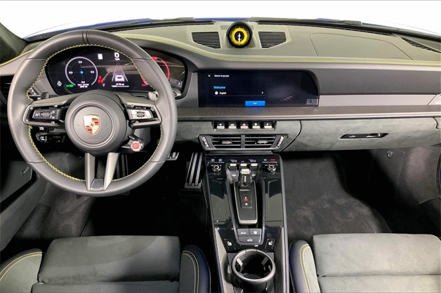 2025 Porsche 911 GTS photo 12