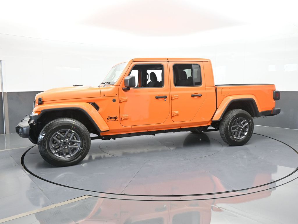2025 Jeep Gladiator Sport S photo 2