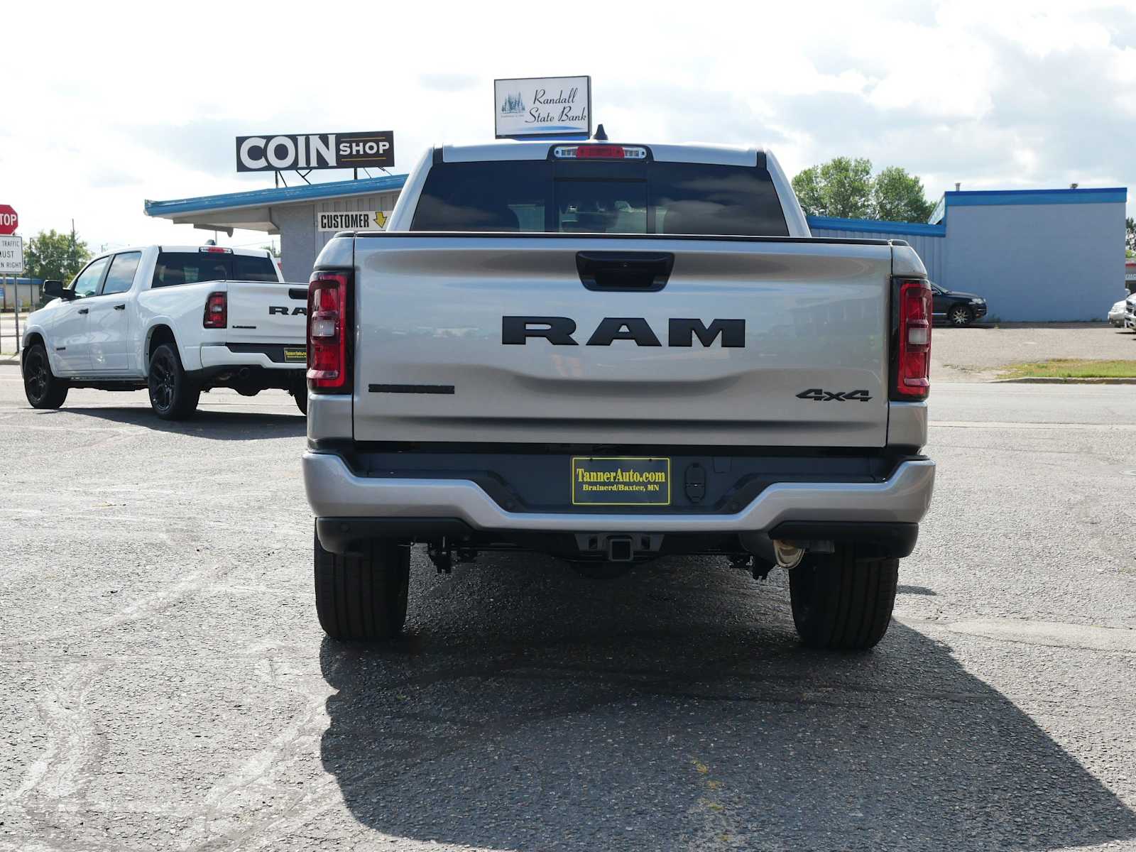 2025 Ram 1500 Big Horn photo 6