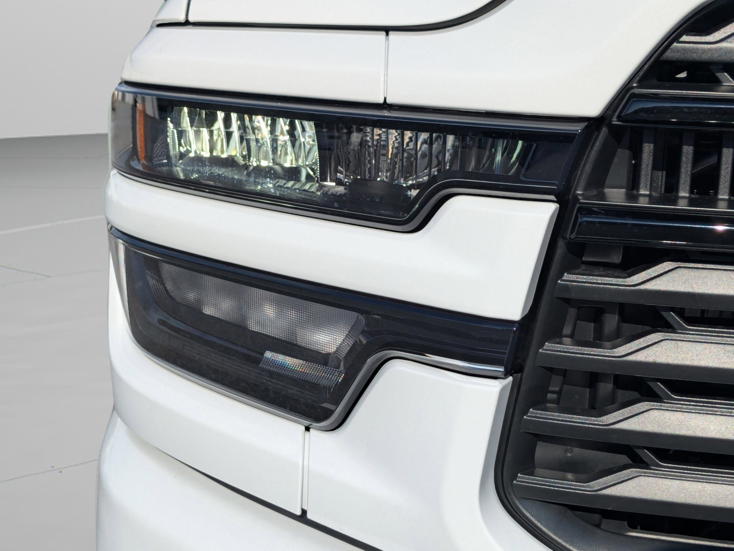 2025 Ram 3500 Big Horn photo 32