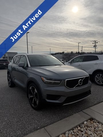 2019 Volvo XC40 Momentum