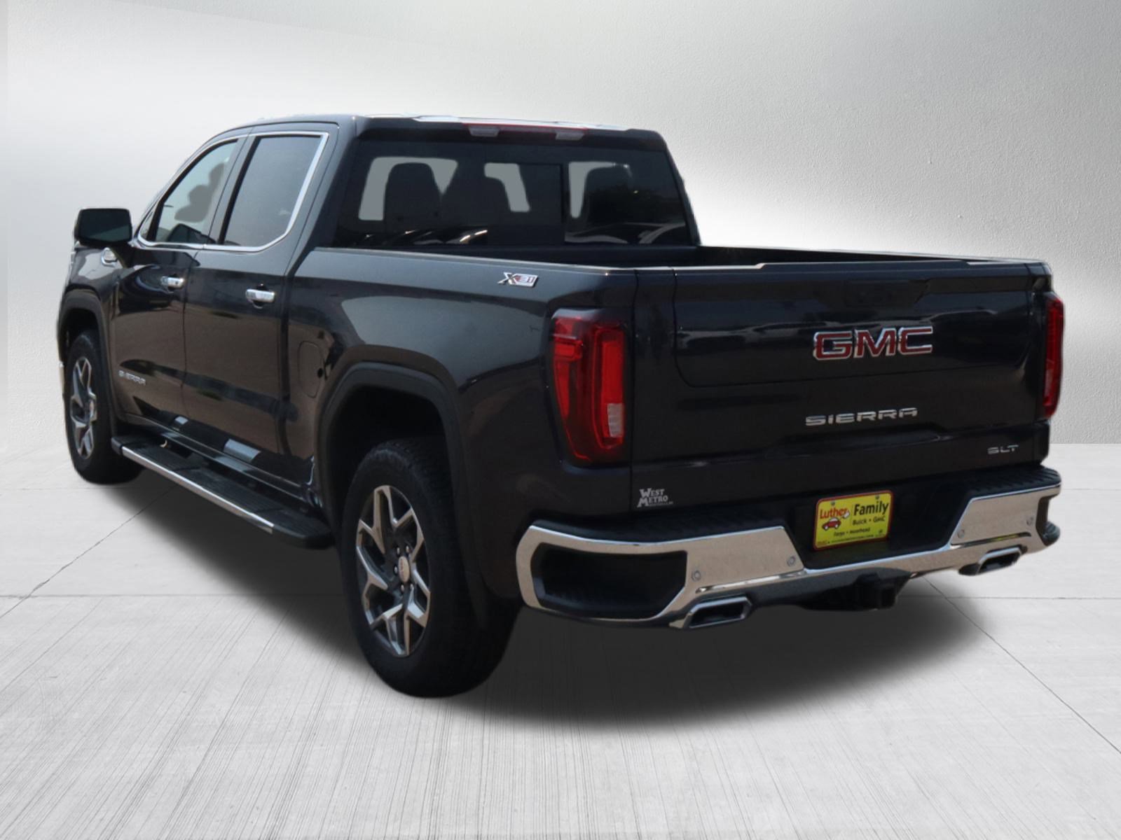 2025 Gmc Sierra 1500 SLE SLT photo 4