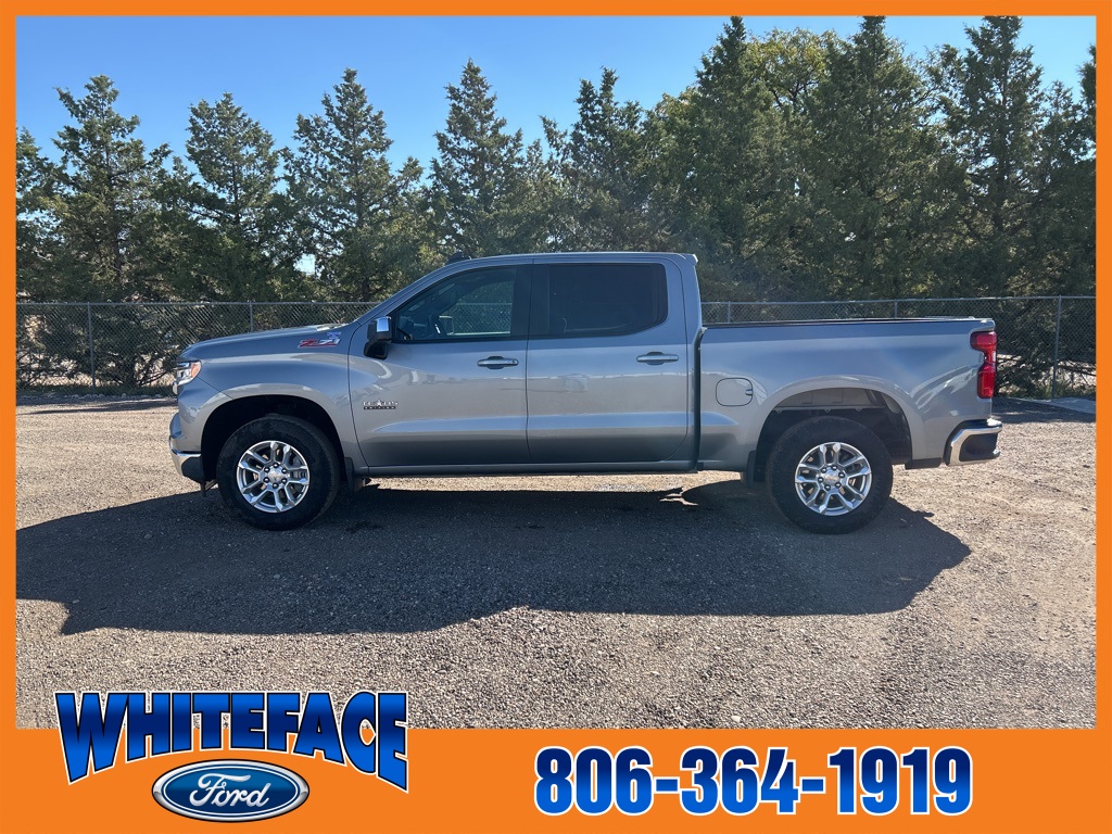 2024 Chevrolet Silverado 1500 LT photo 2