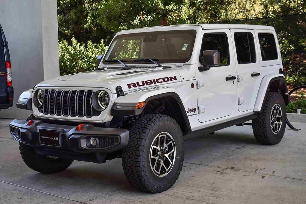 2025 Jeep Wrangler Rubicon photo 3