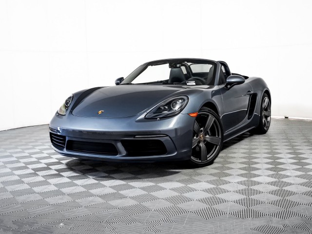 PORSCHE ANIMATED POWERPOINT PRESENTATION!! by Aventra