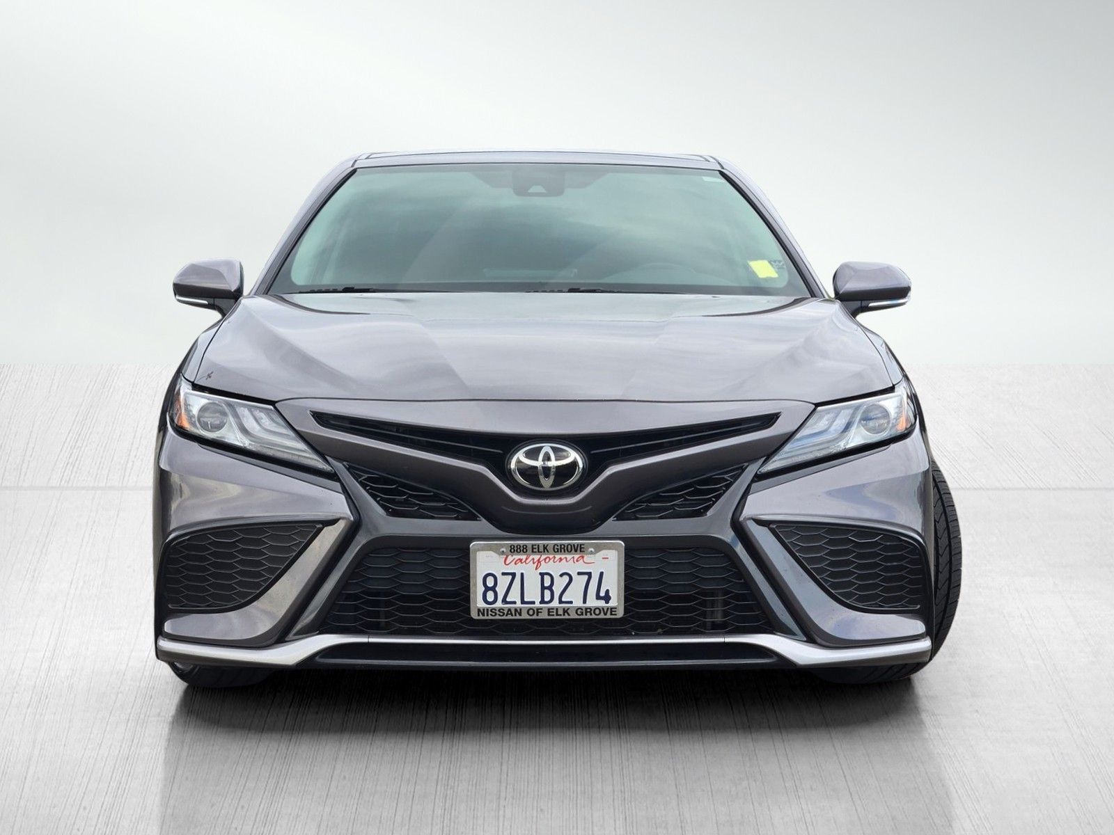 2022 Toyota Camry XSE photo 2