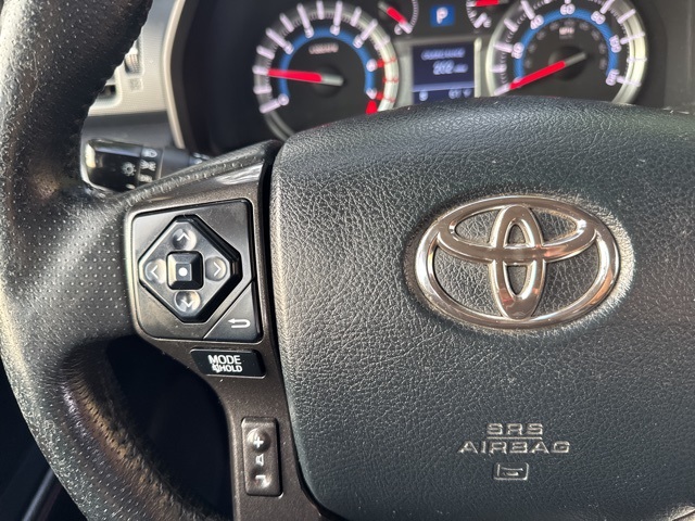 2018 Toyota 4Runner TRD Off-Road photo 25