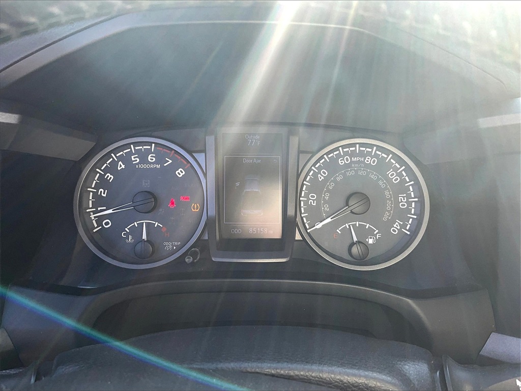 2019 Toyota Tacoma TRD Sport photo 24