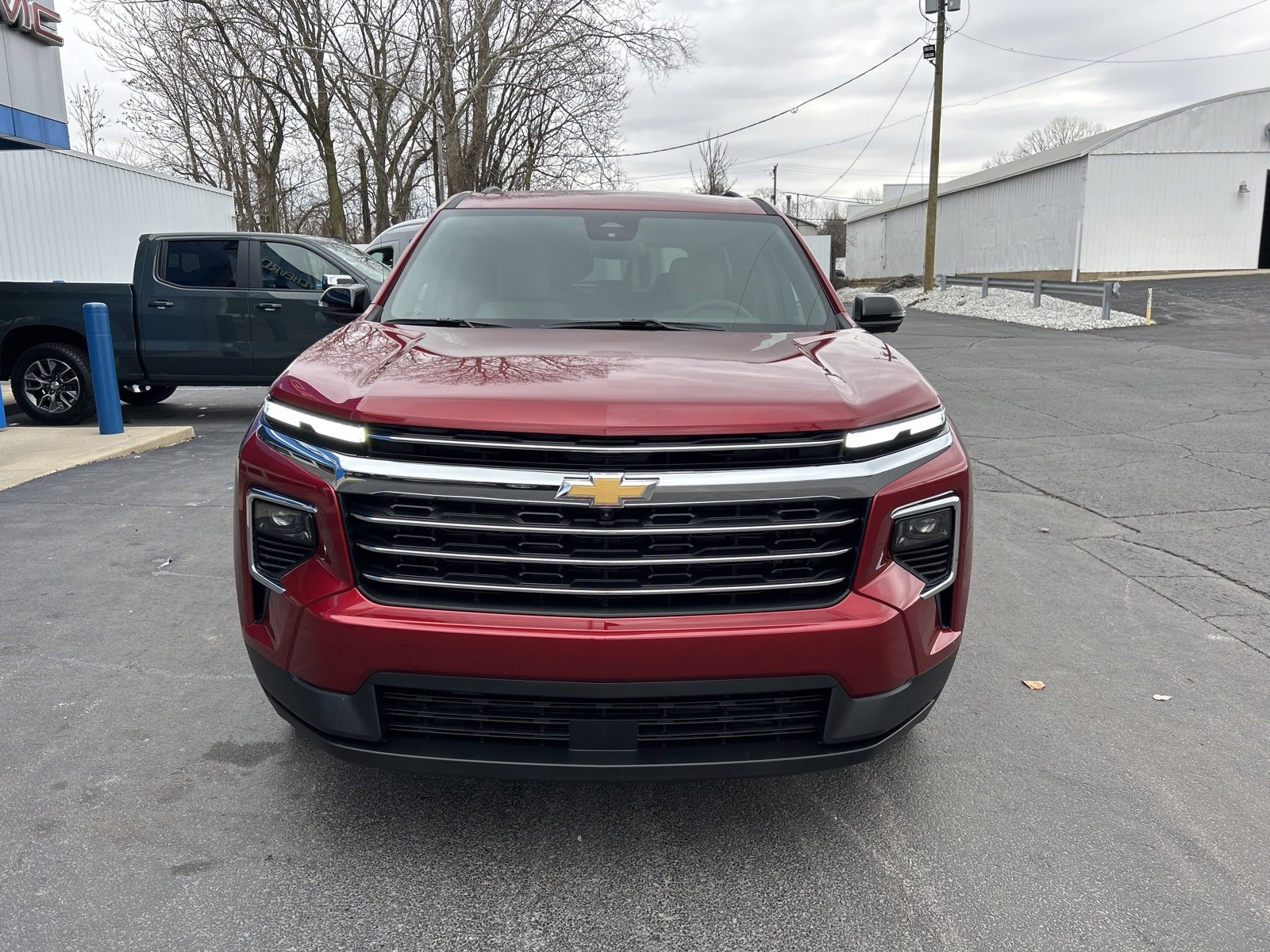 2025 Chevrolet Traverse photo 14