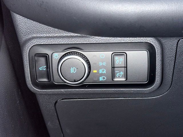 2025 Ford Explorer ST-Line photo 14
