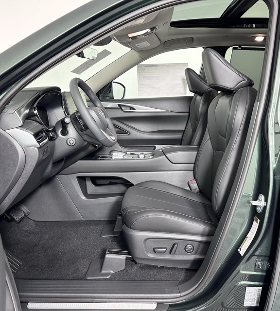 2026 Infiniti QX60 Luxe photo 11