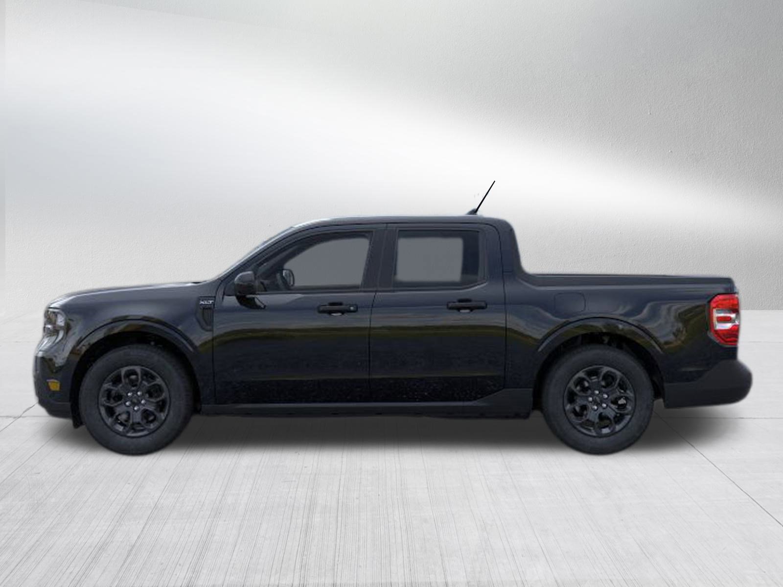 2025 Ford Maverick XLT photo 3